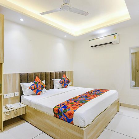 Fabhotel Luxury Inn Near Adarsh Nagar Metro デリー エクステリア 写真